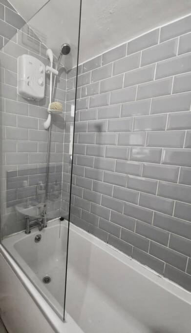 Spacious 3 Bed - Efc Stays Liverpool Ngoại thất bức ảnh